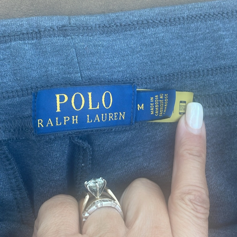 Polo Ralph Lauren size medium men’s sweatpants, gray, non-smoking home. - Picture 5 of 9
